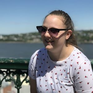 Meet your Posher, Ariane